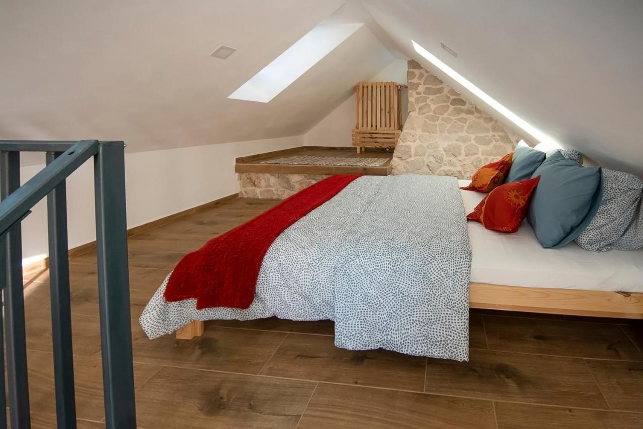 Holiday Home Brodina Sevid Bagian luar foto